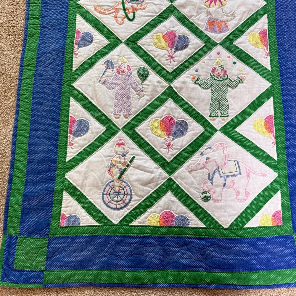 Handmade Baby Blanket Toddler Quilt Circus Animals Clowns Nursery Balloons 36x44